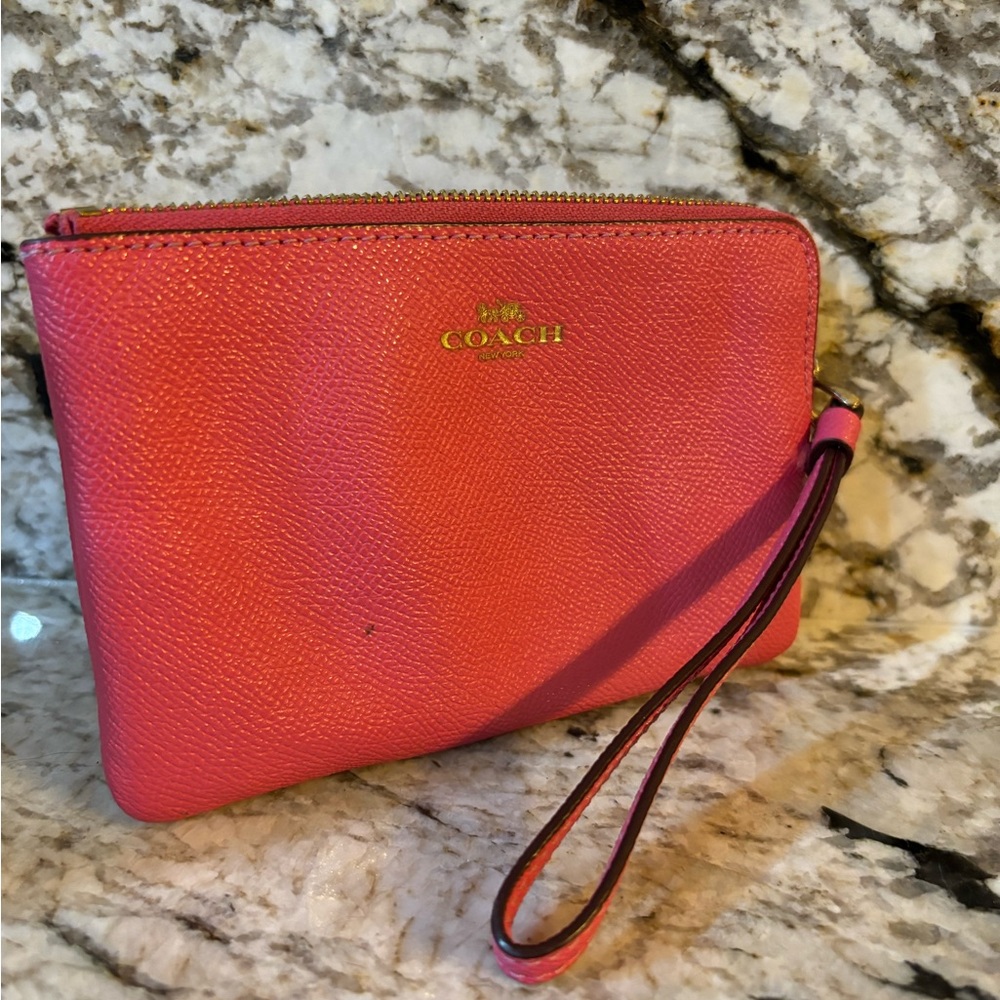 Coach wristlet, pink